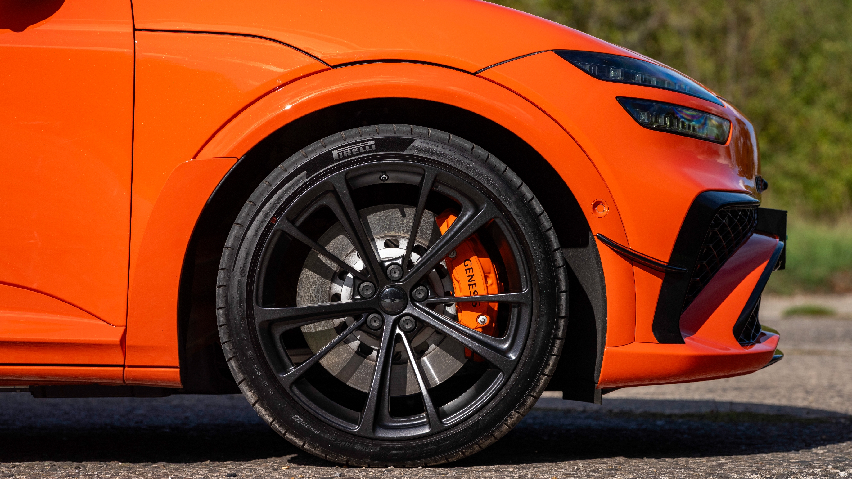 Genesis GV60 Magma