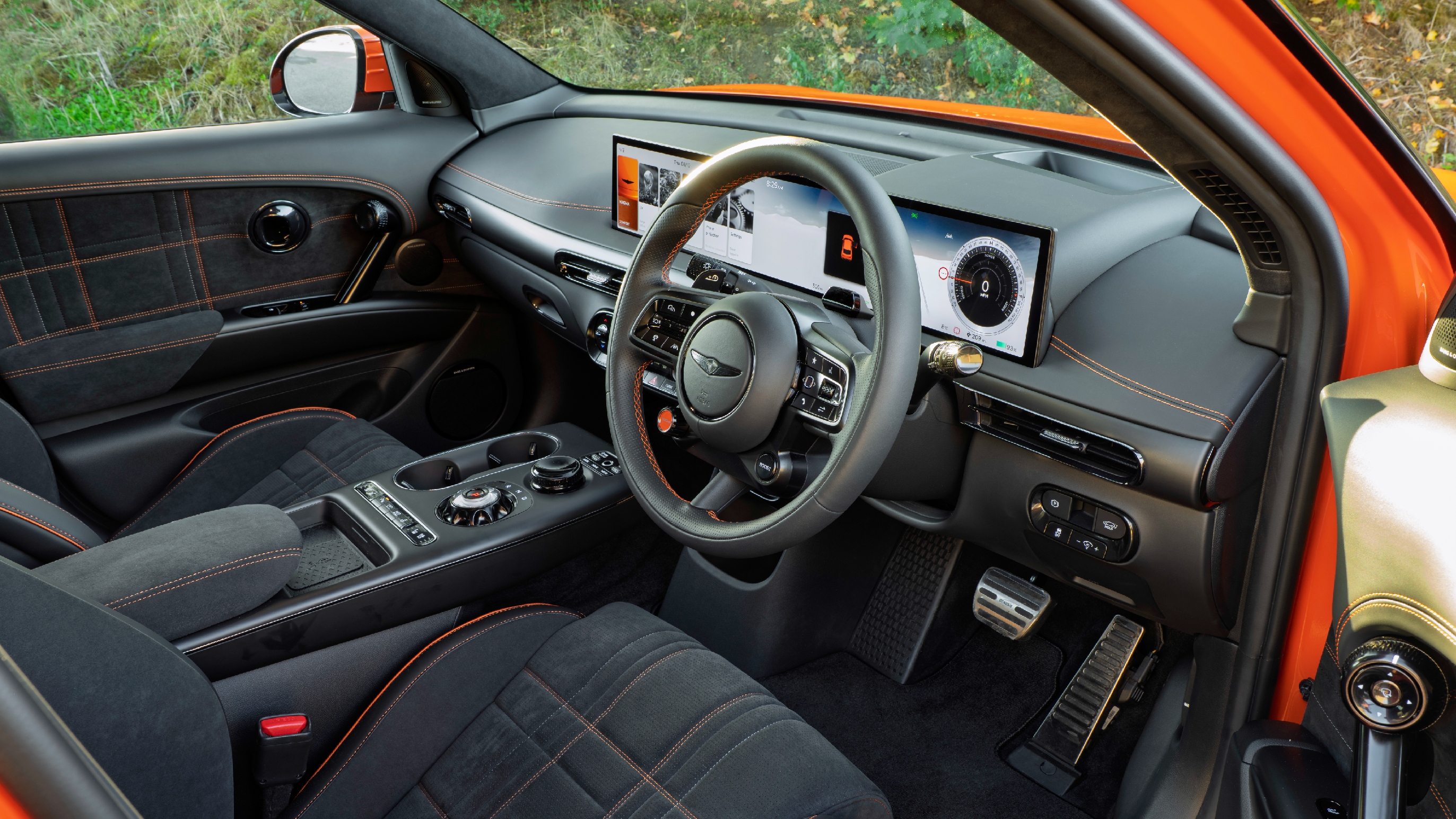 Genesis GV60 Magma
