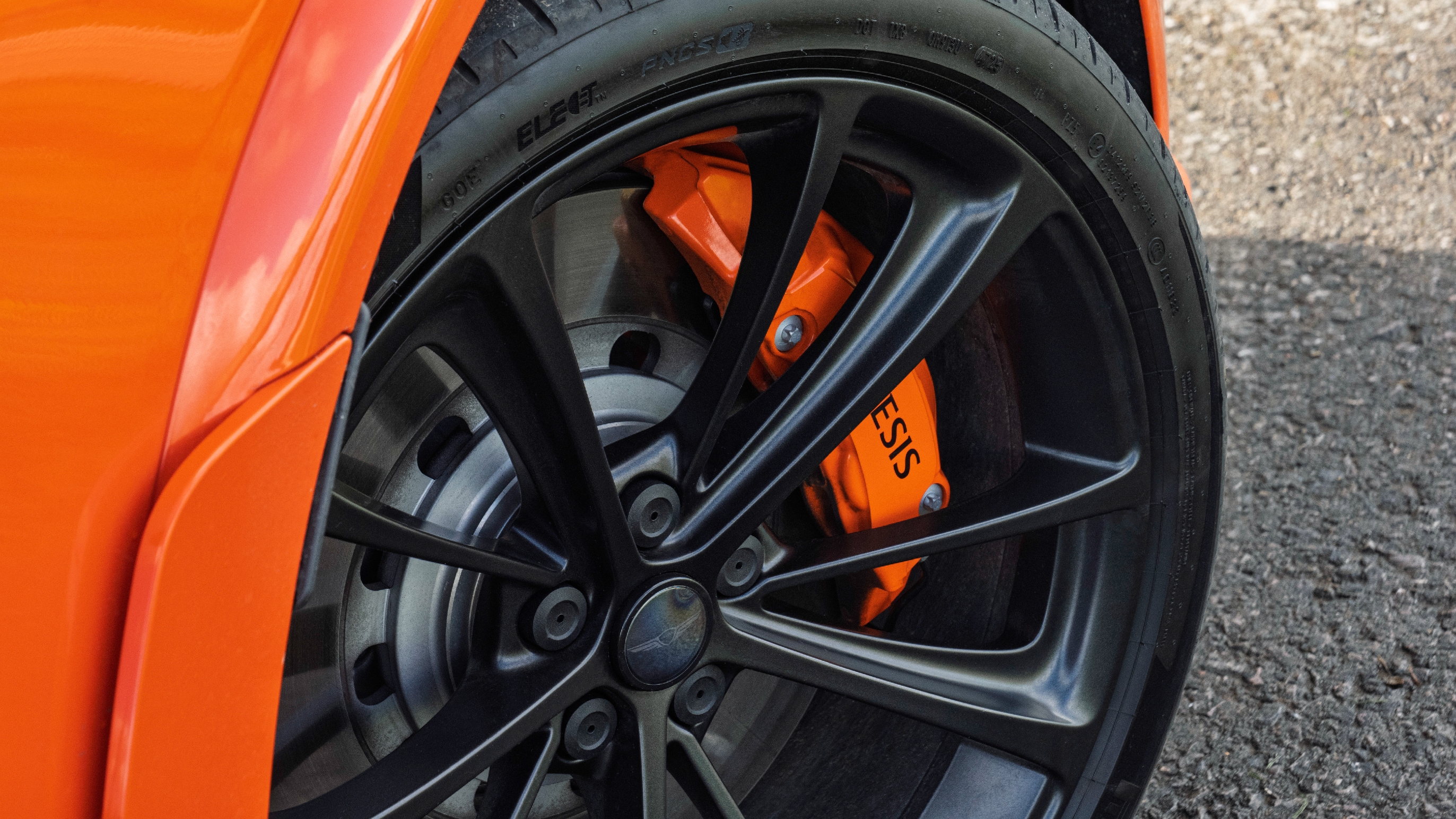 Genesis GV60 Magma