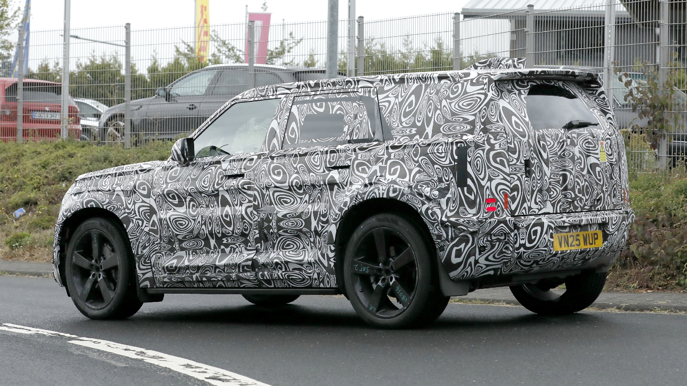 2028 Defender Sport