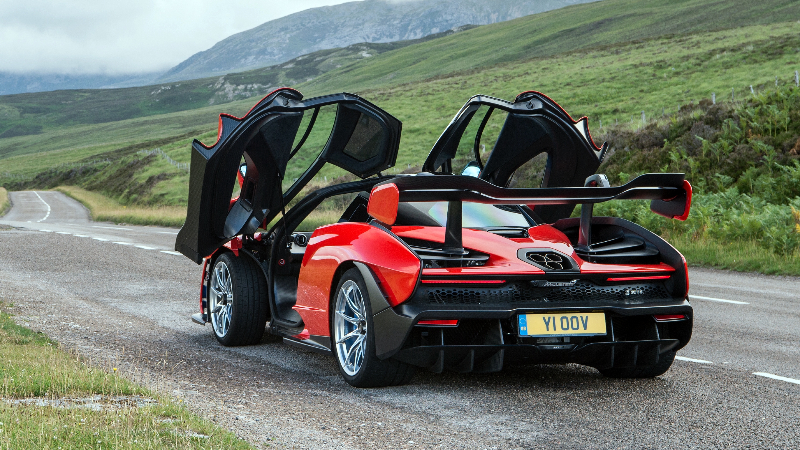 McLaren Senna