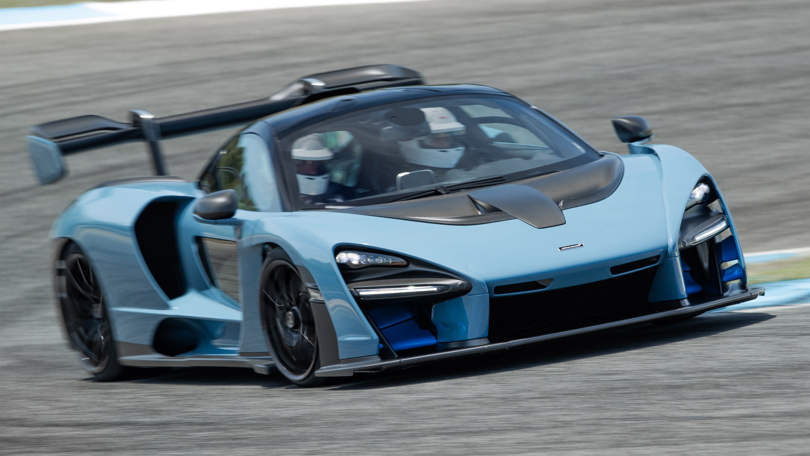 McLaren Senna