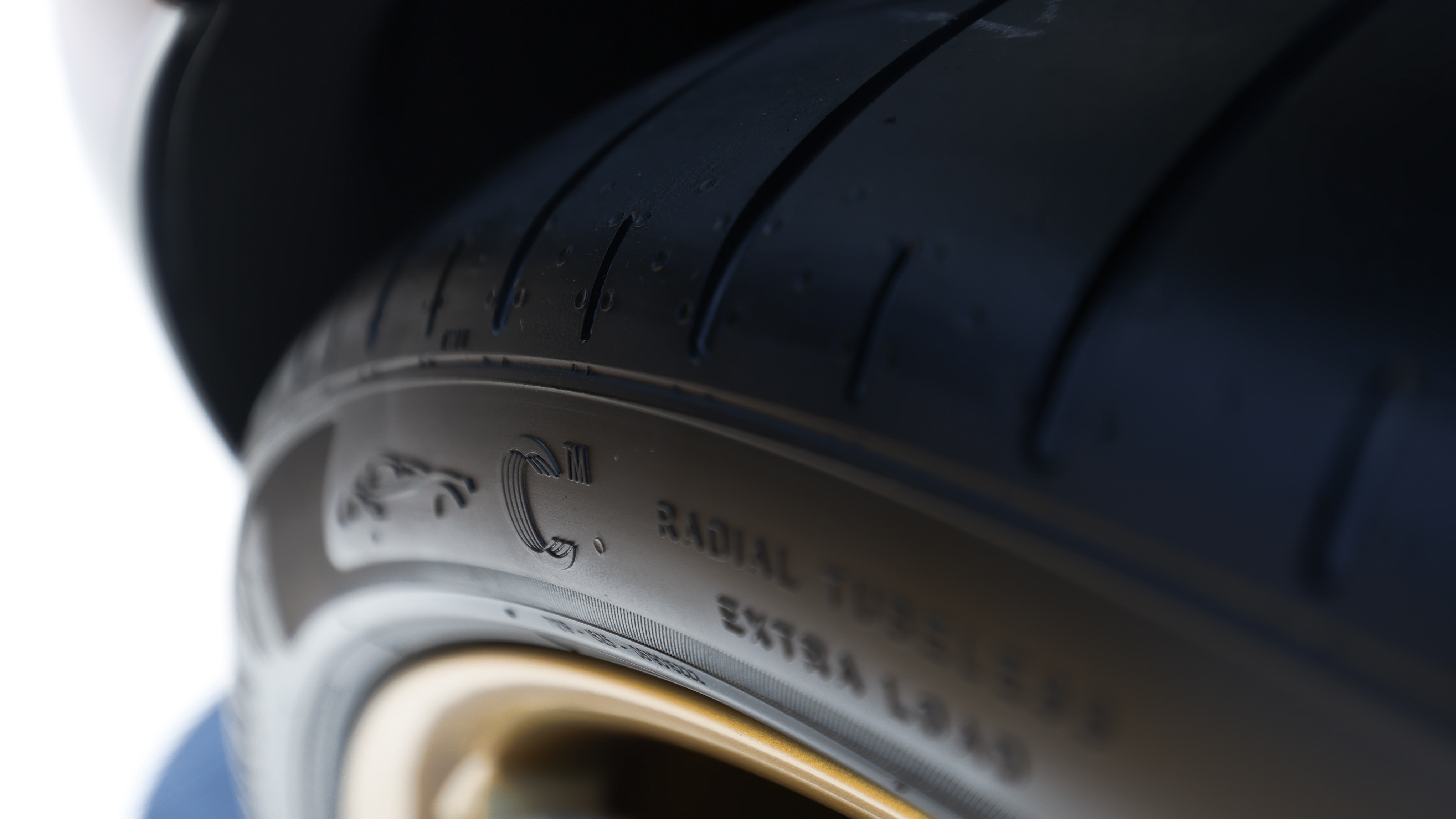 Pirelli Cyber Tyre