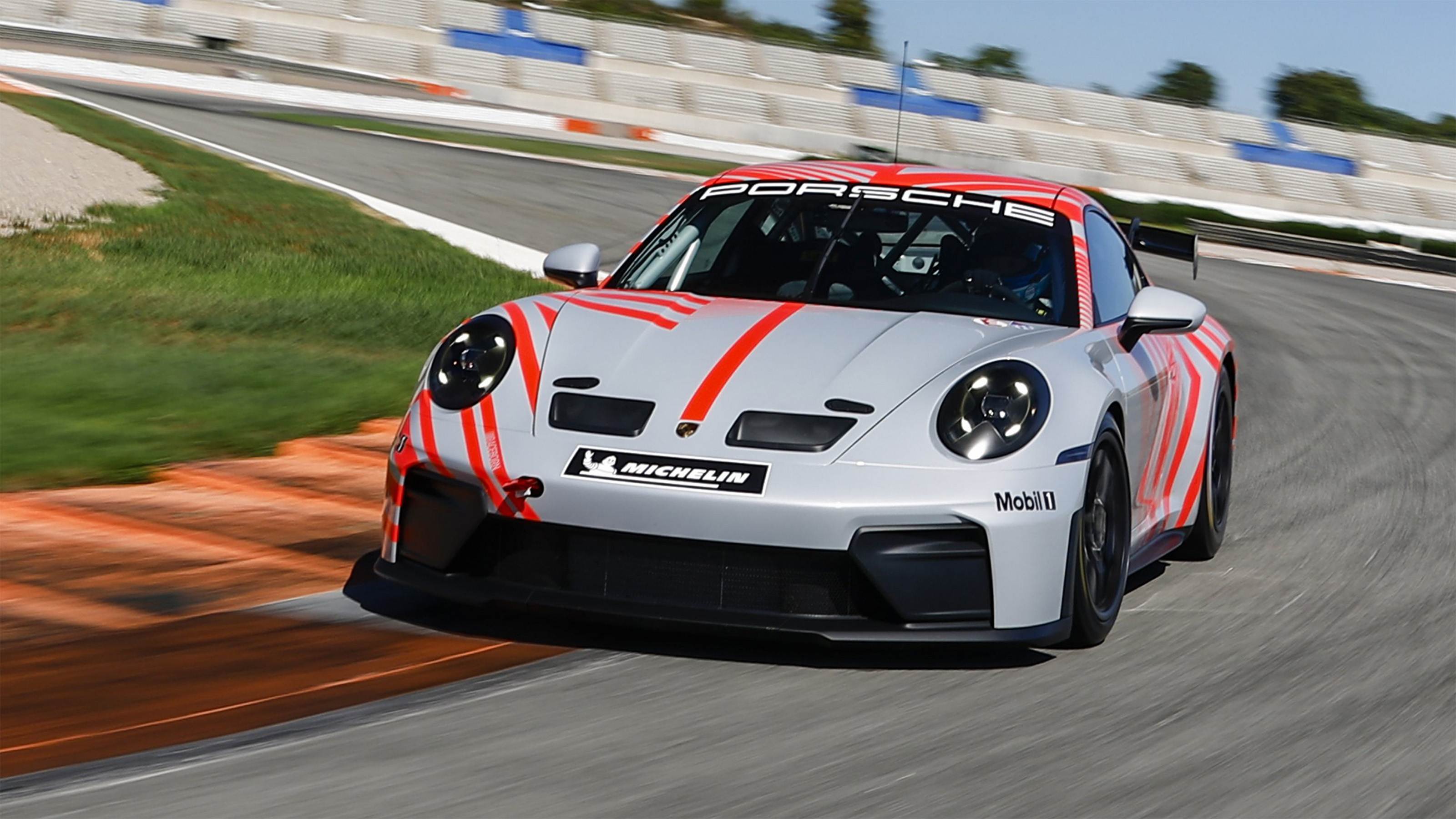 Porsche 911 Challenge