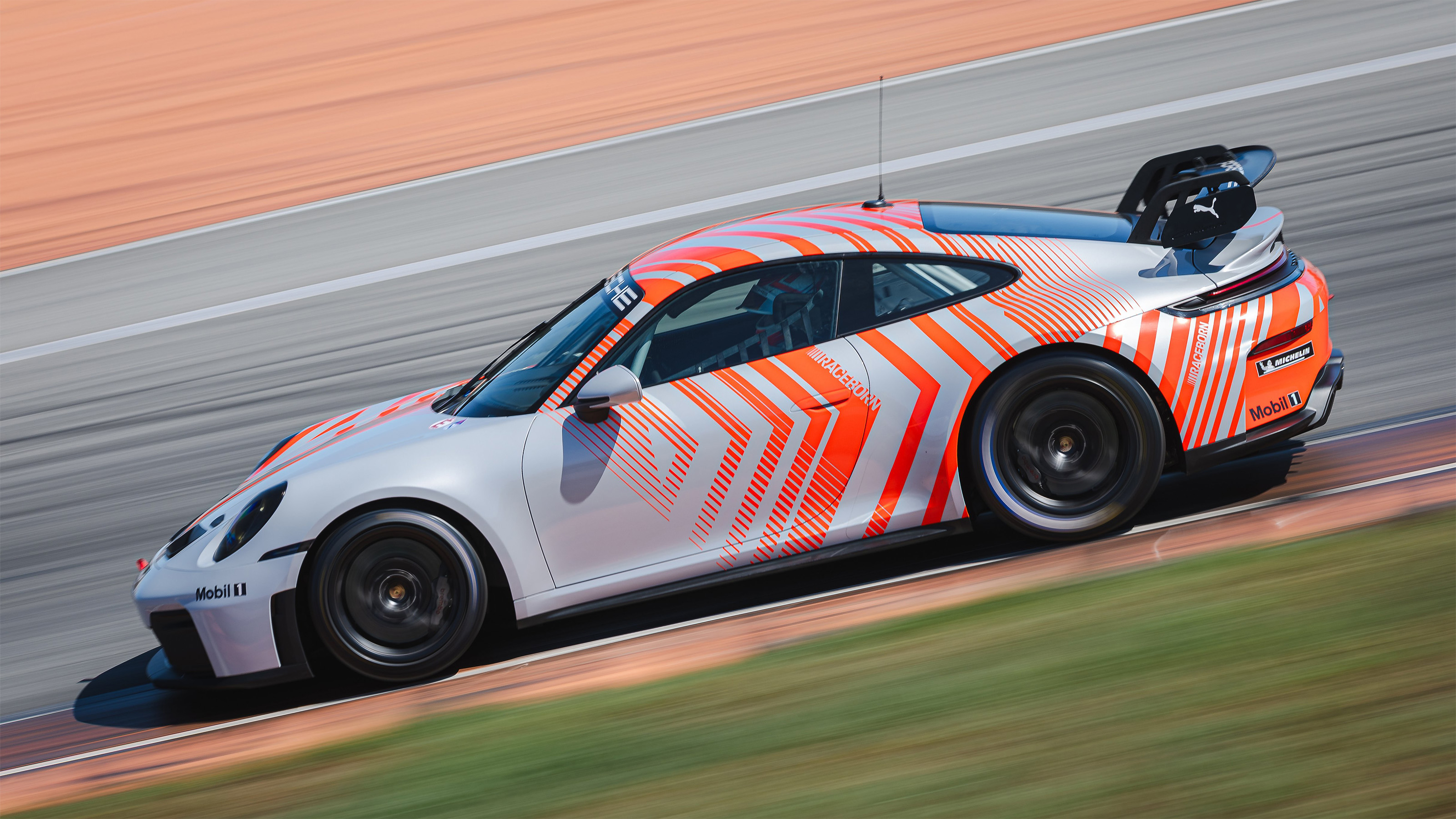 Porsche 911 Challenge