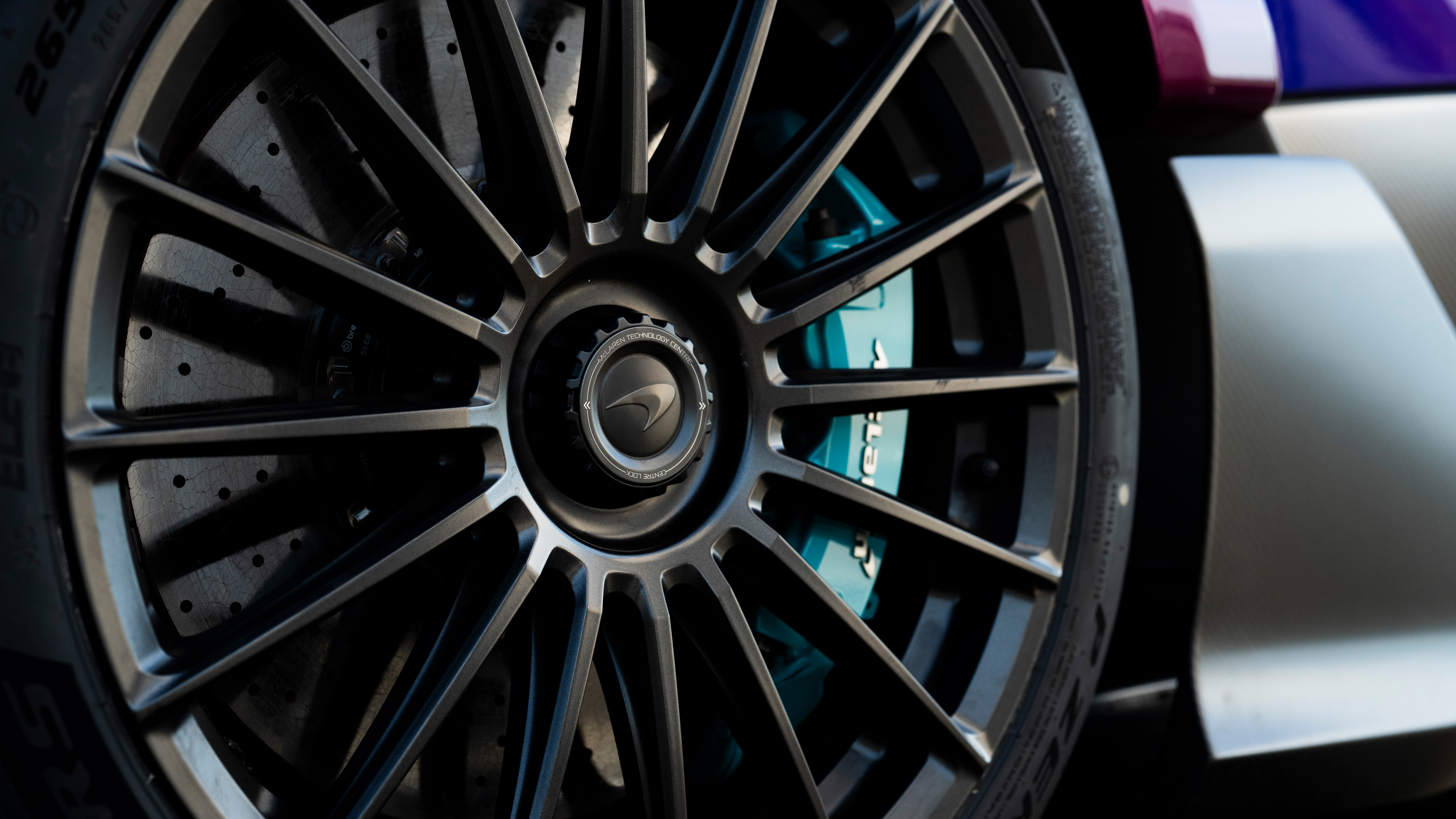 McLaren W1