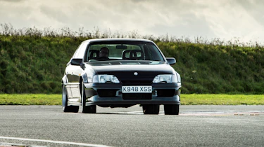 Lotus Carlton