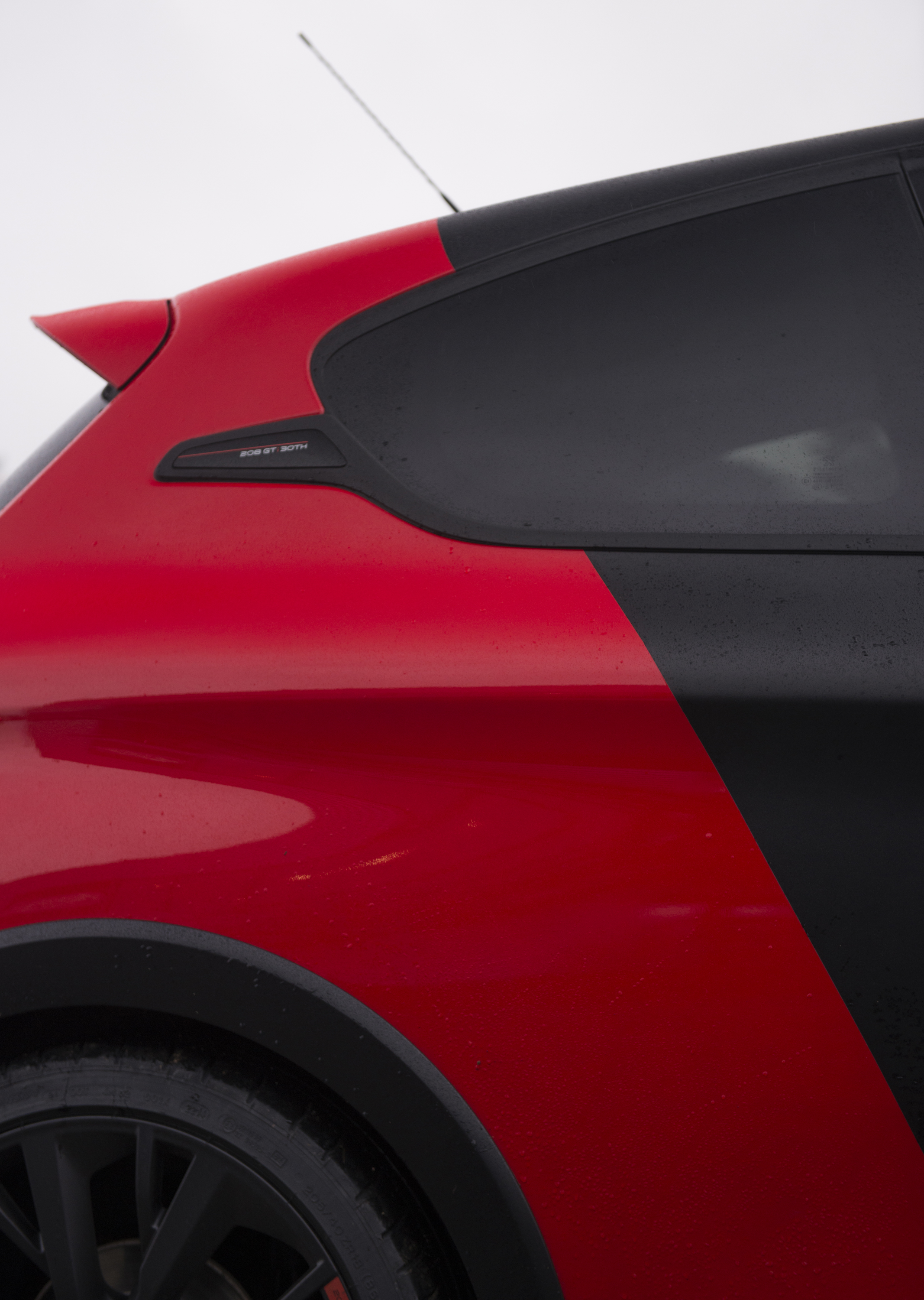 Peugeot 208 GTI 30th Anniversary