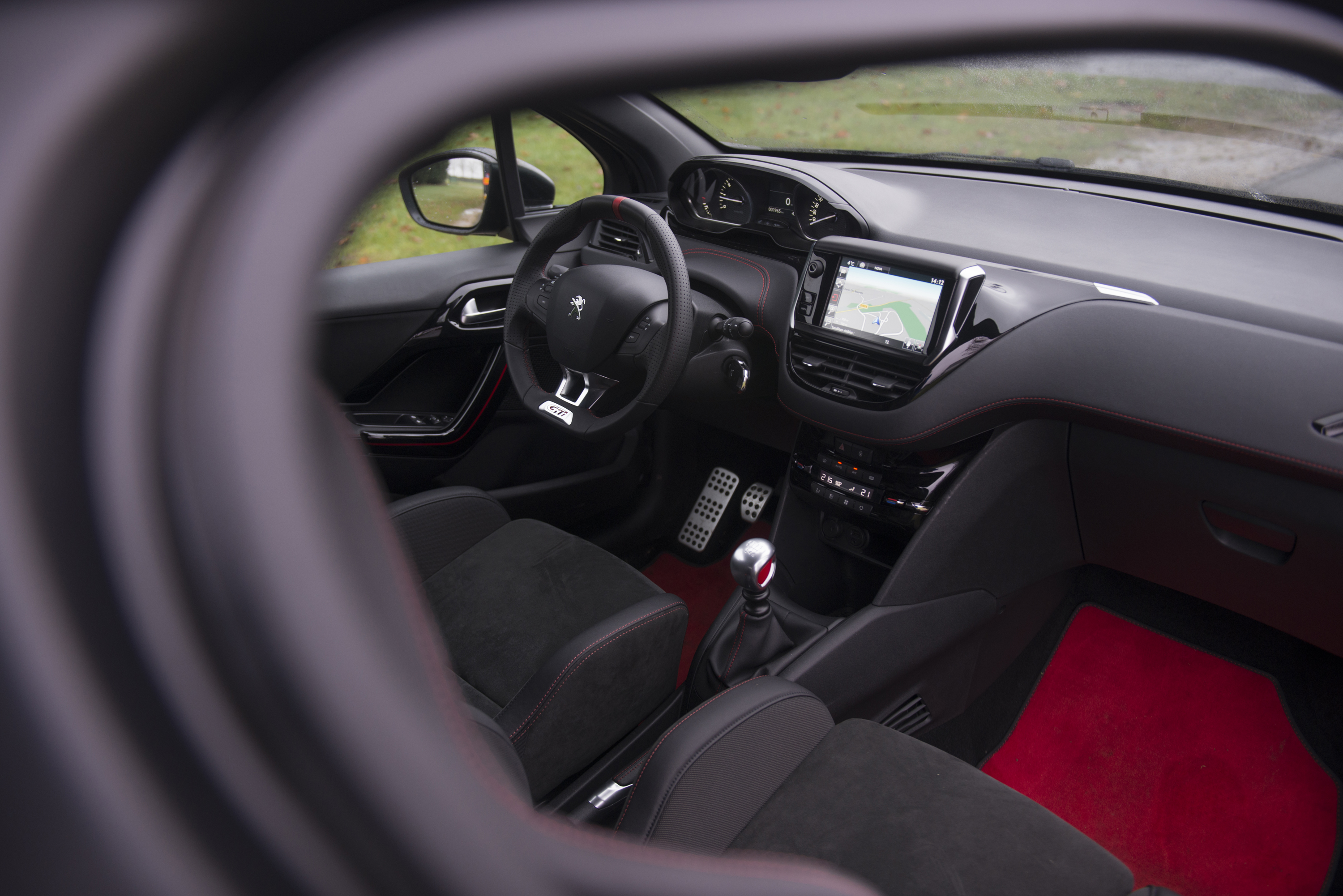 Peugeot 208 GTI 30th Anniversary