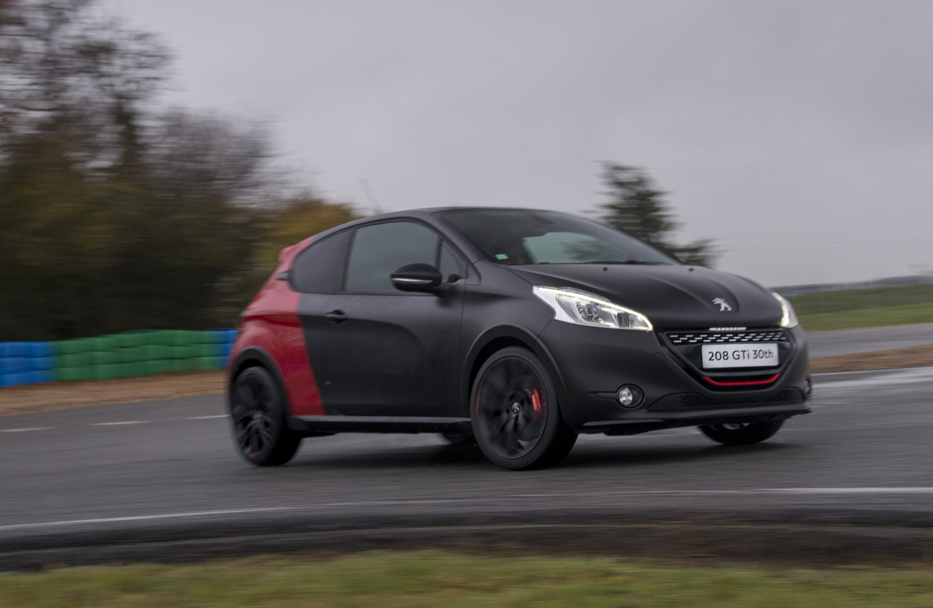 208 GTI by Peugeot Sport