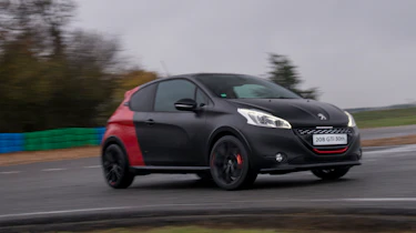 208 GTI by Peugeot Sport