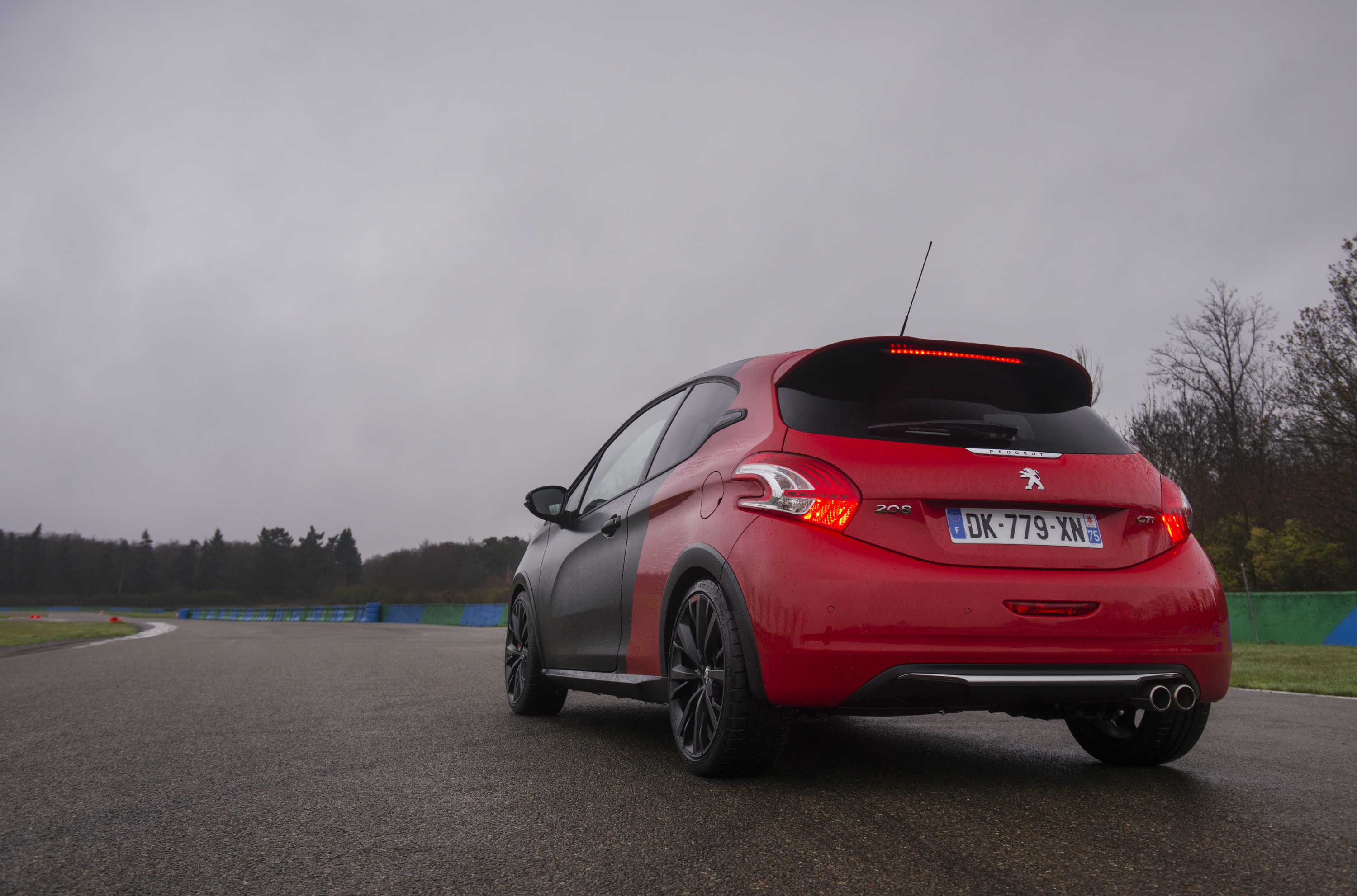 Peugeot 208 GTI 30th Anniversary