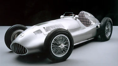 Mercedes-Benz W136