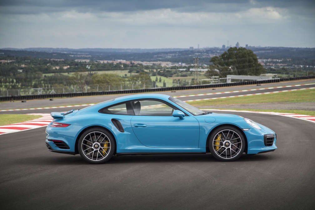 991.2 Porsche 911 Turbo S - profile 2