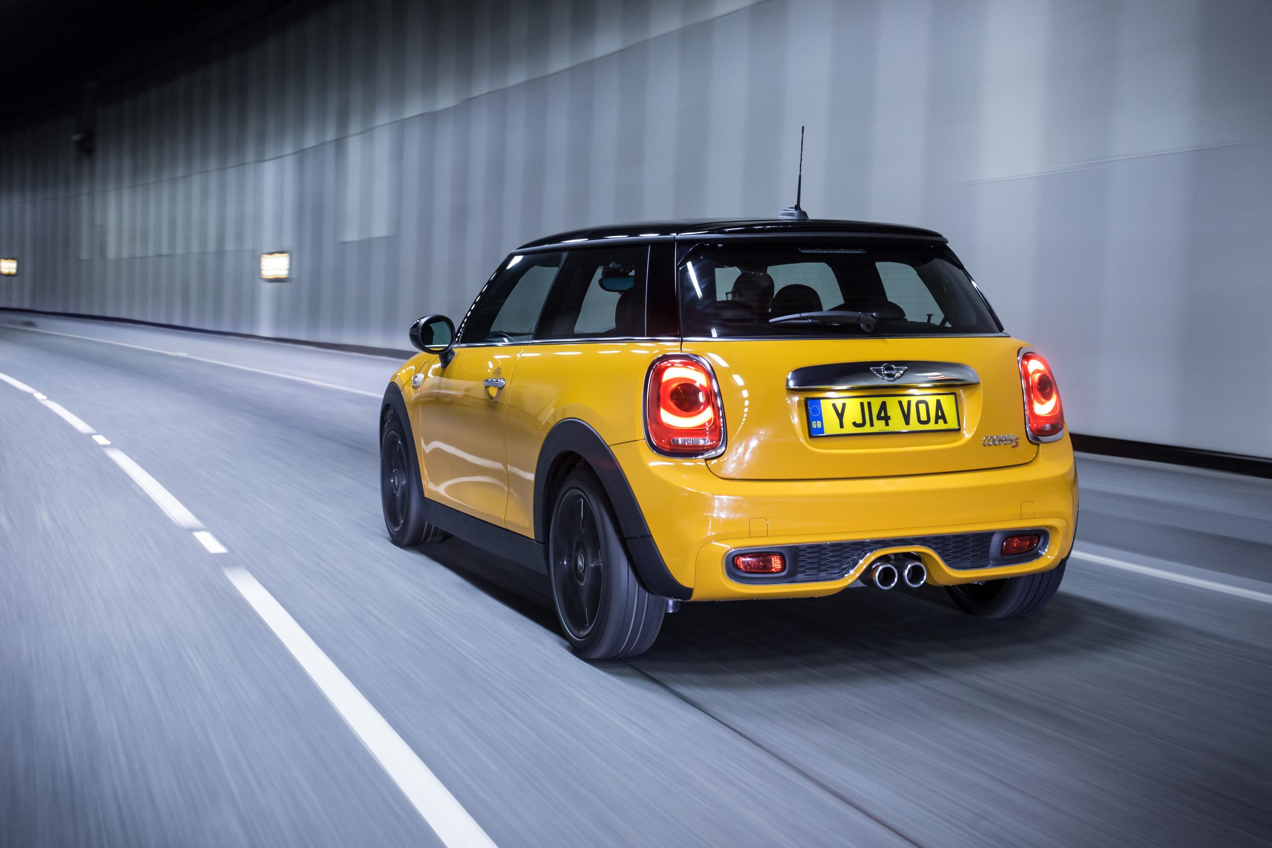 Mini Cooper S rear 3/4 night