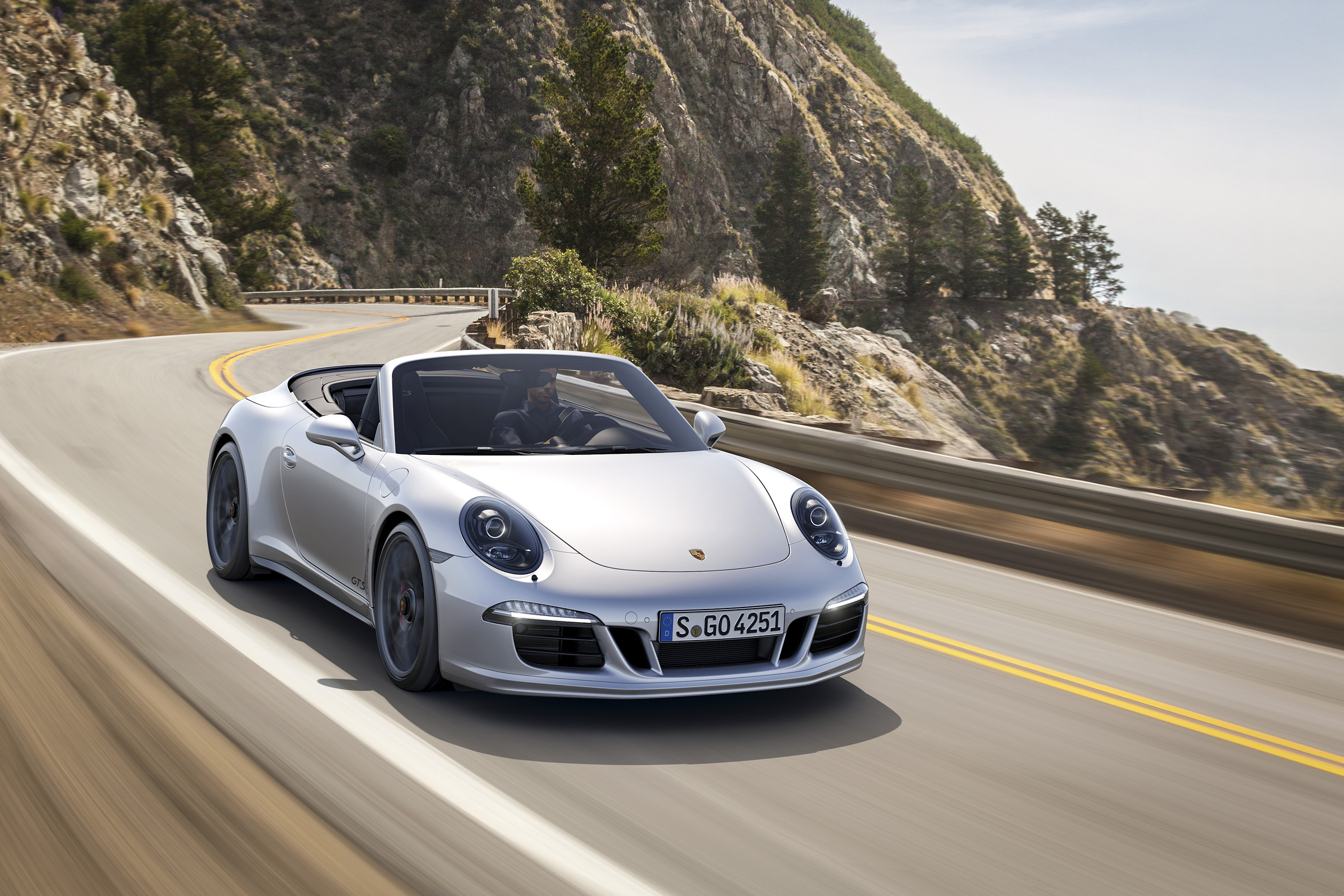 Porsche 911 GTS Cabriolet