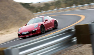 Porsche 911 Carrera GTS