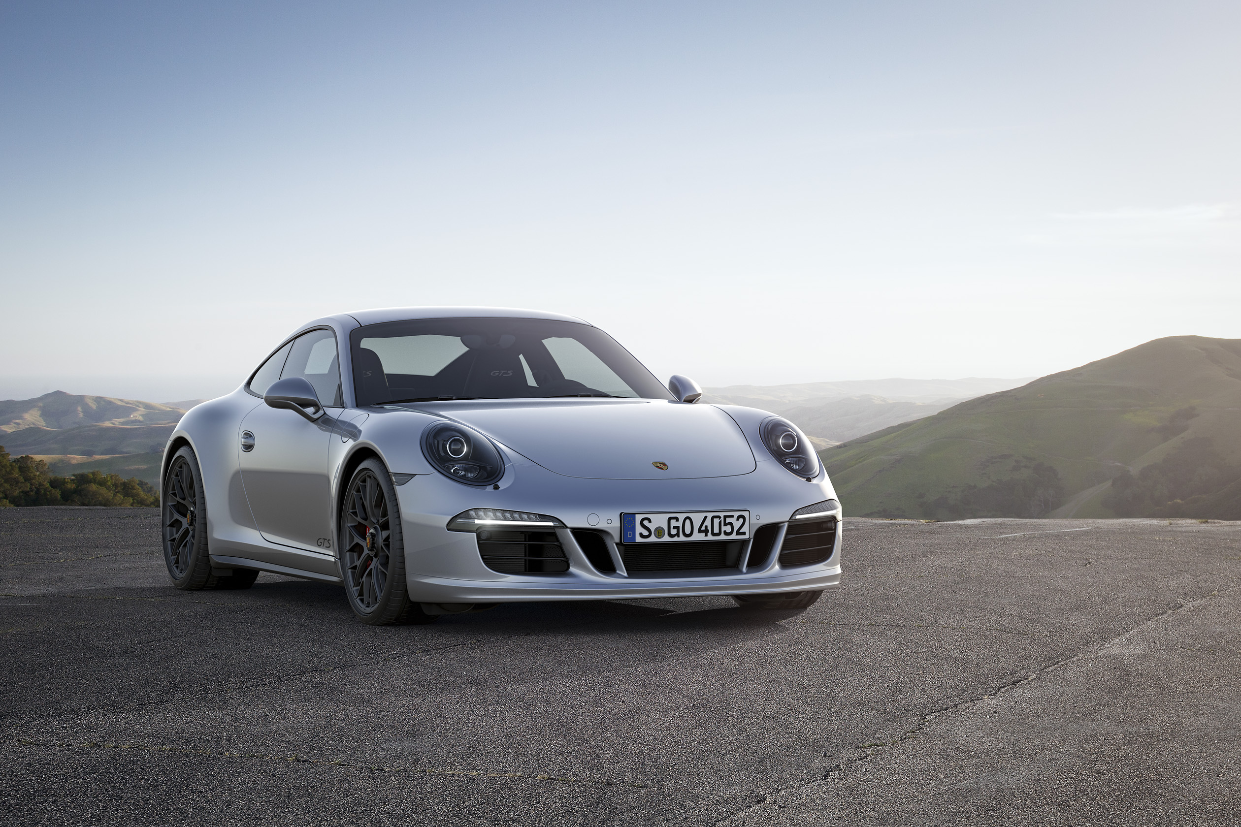 Porsche 911 GTS Coupe