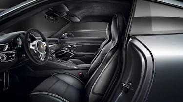Porsche 911 GTS Coupe interior