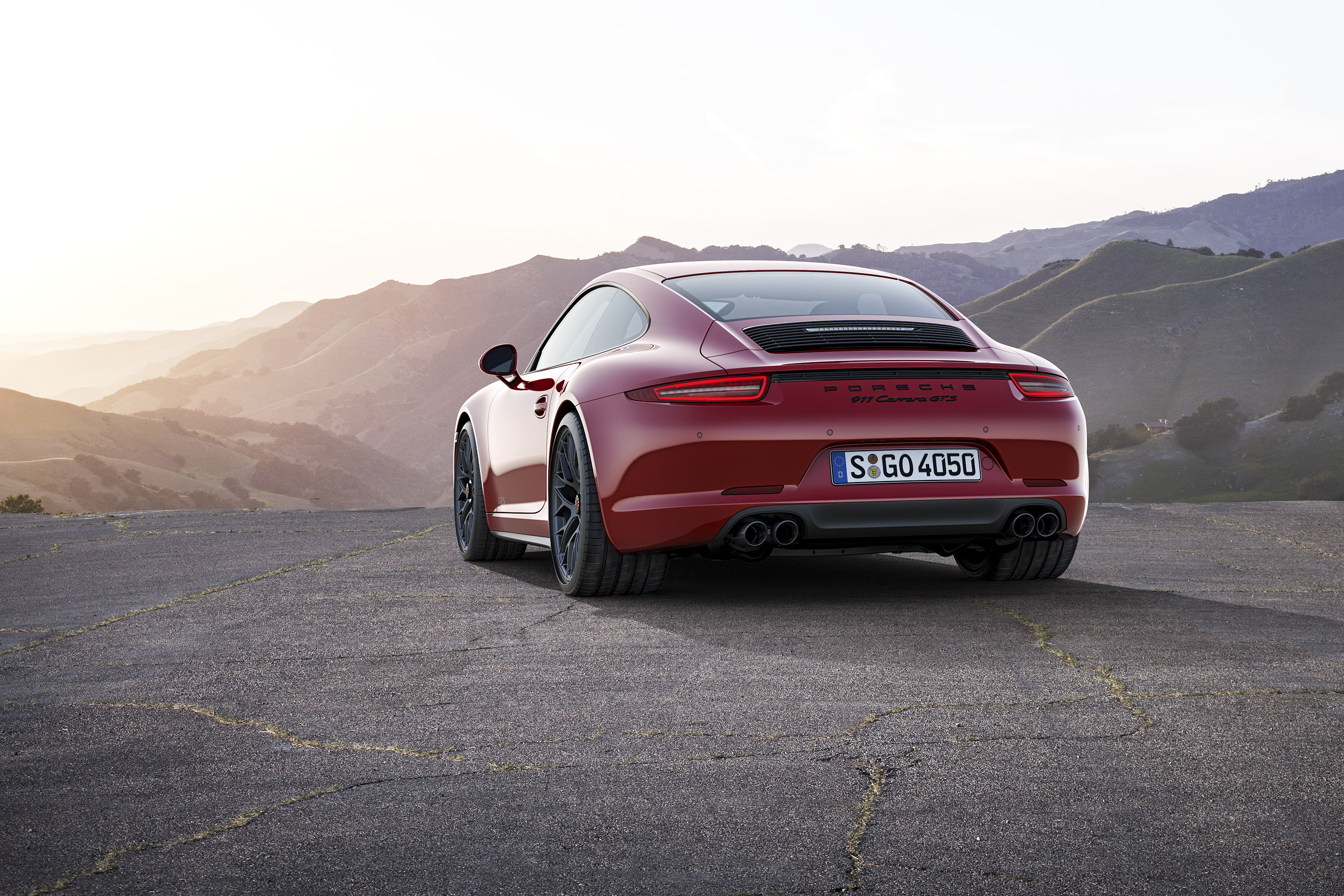 Porsche 911 GTS Coupe