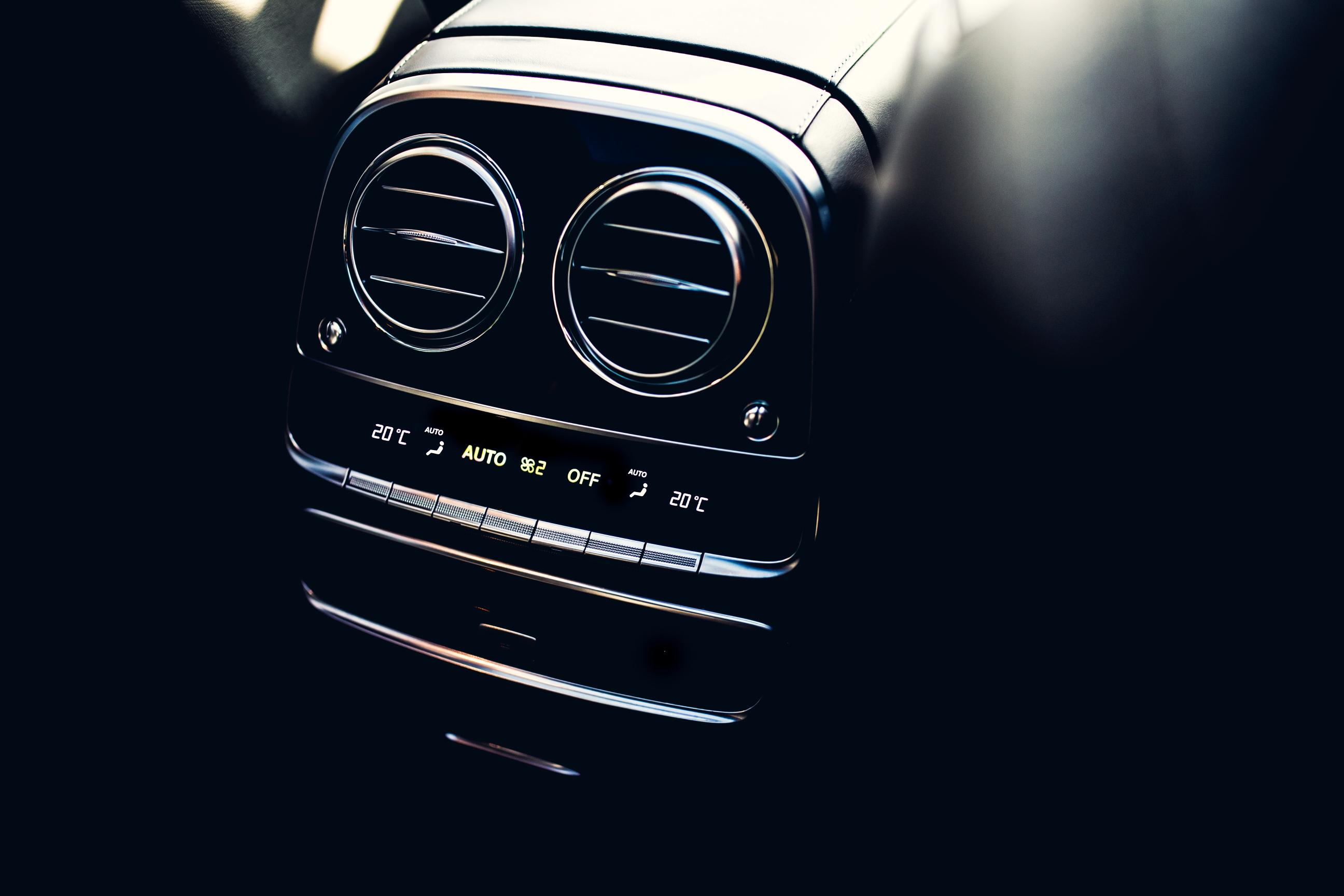 Mercedes-Benz S-class – interior