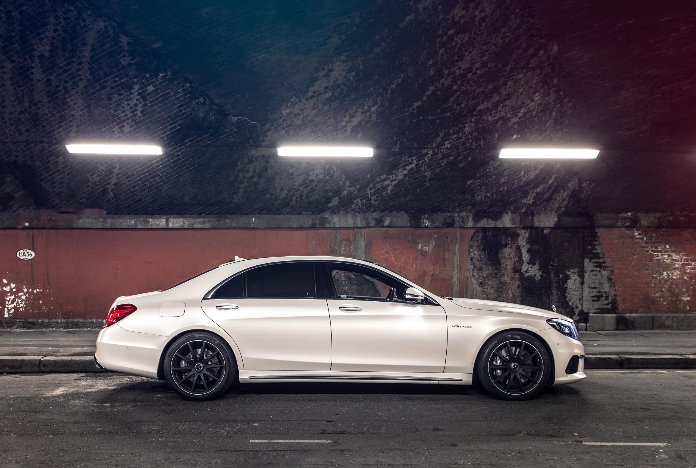 Mercedes-Benz S-class – side