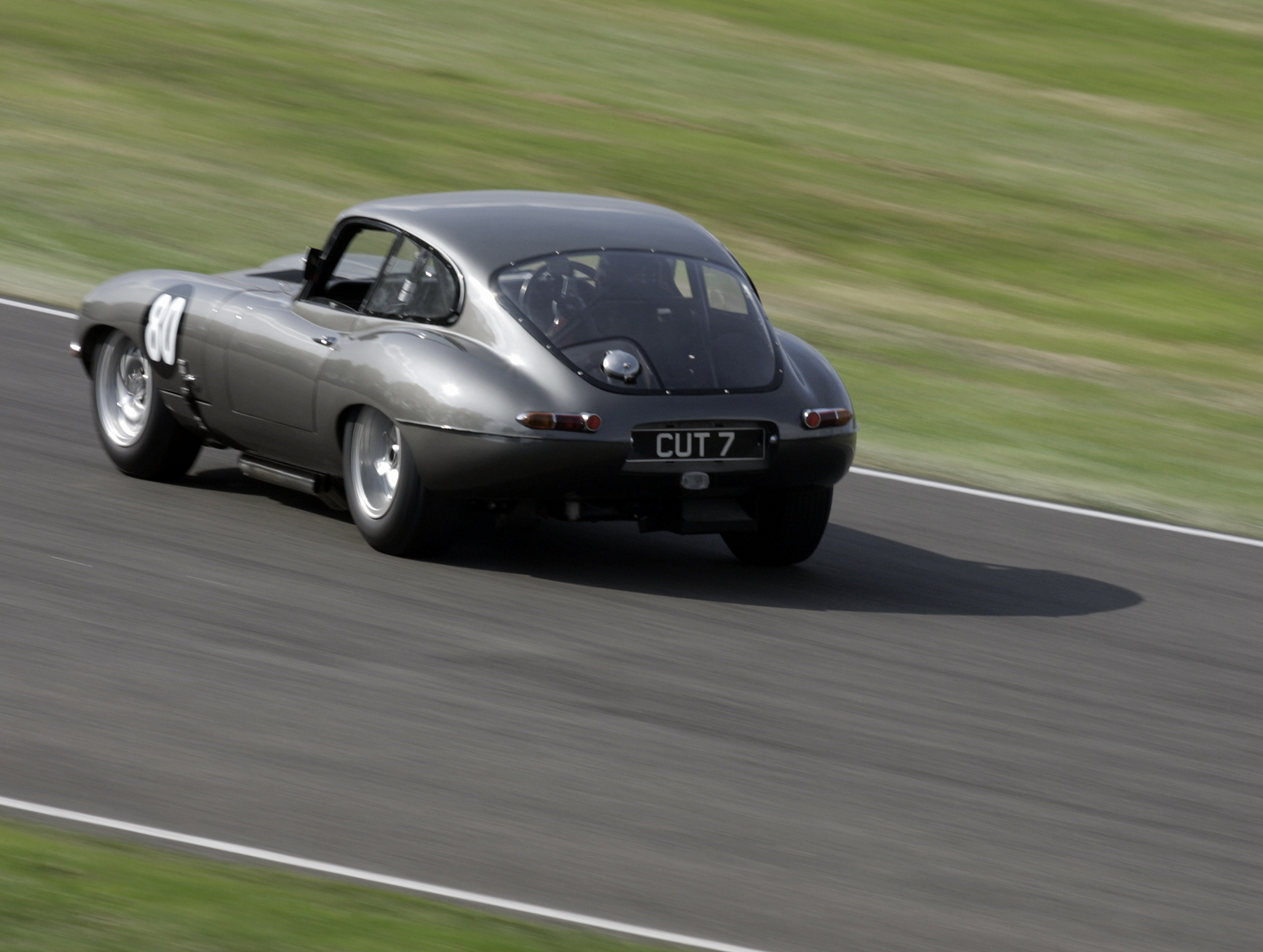 Jaguar E-type drift by Mark O’Neil (@markjohnoneill)
