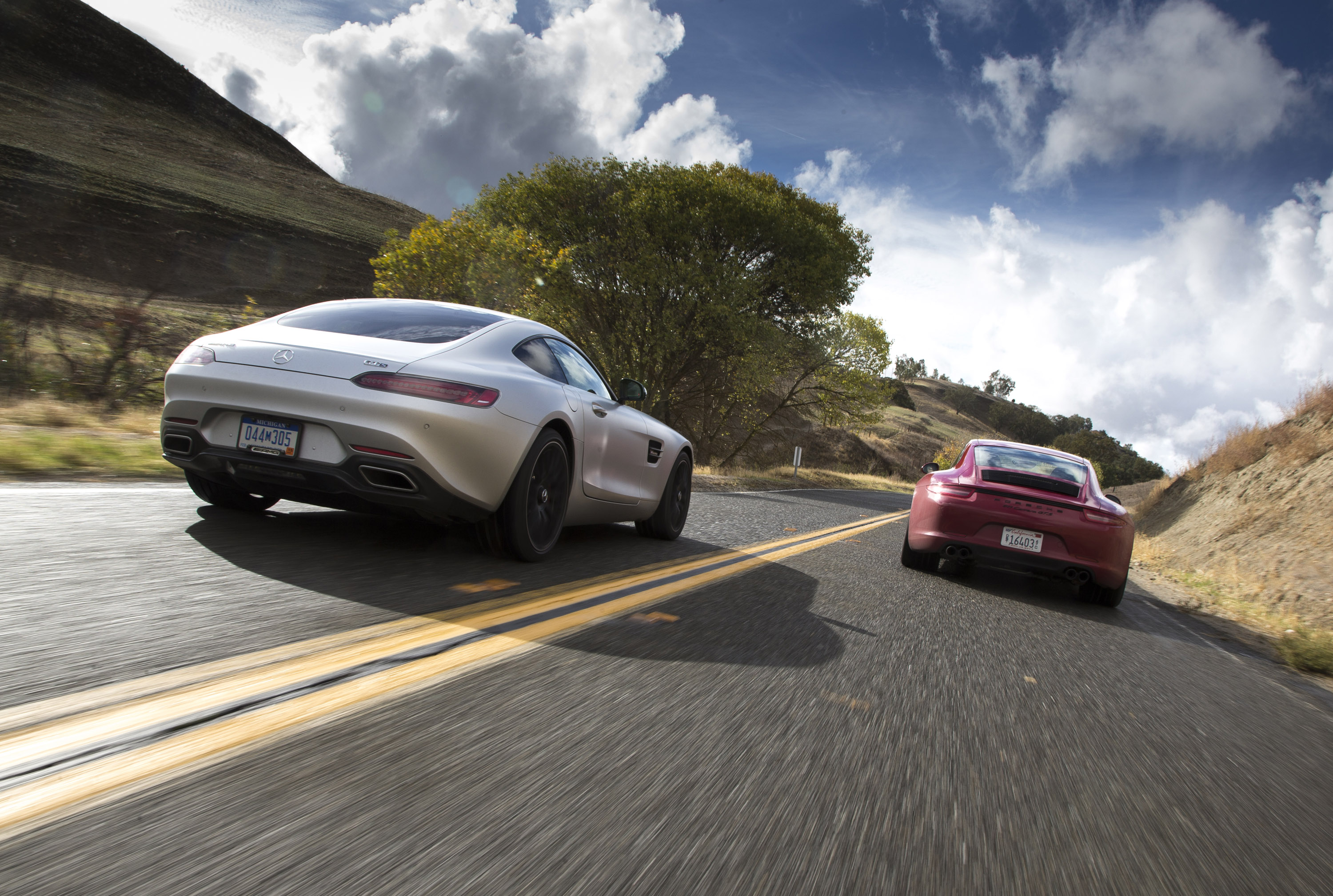 Mercedes-AMG GT and Porsche 911 GTS
