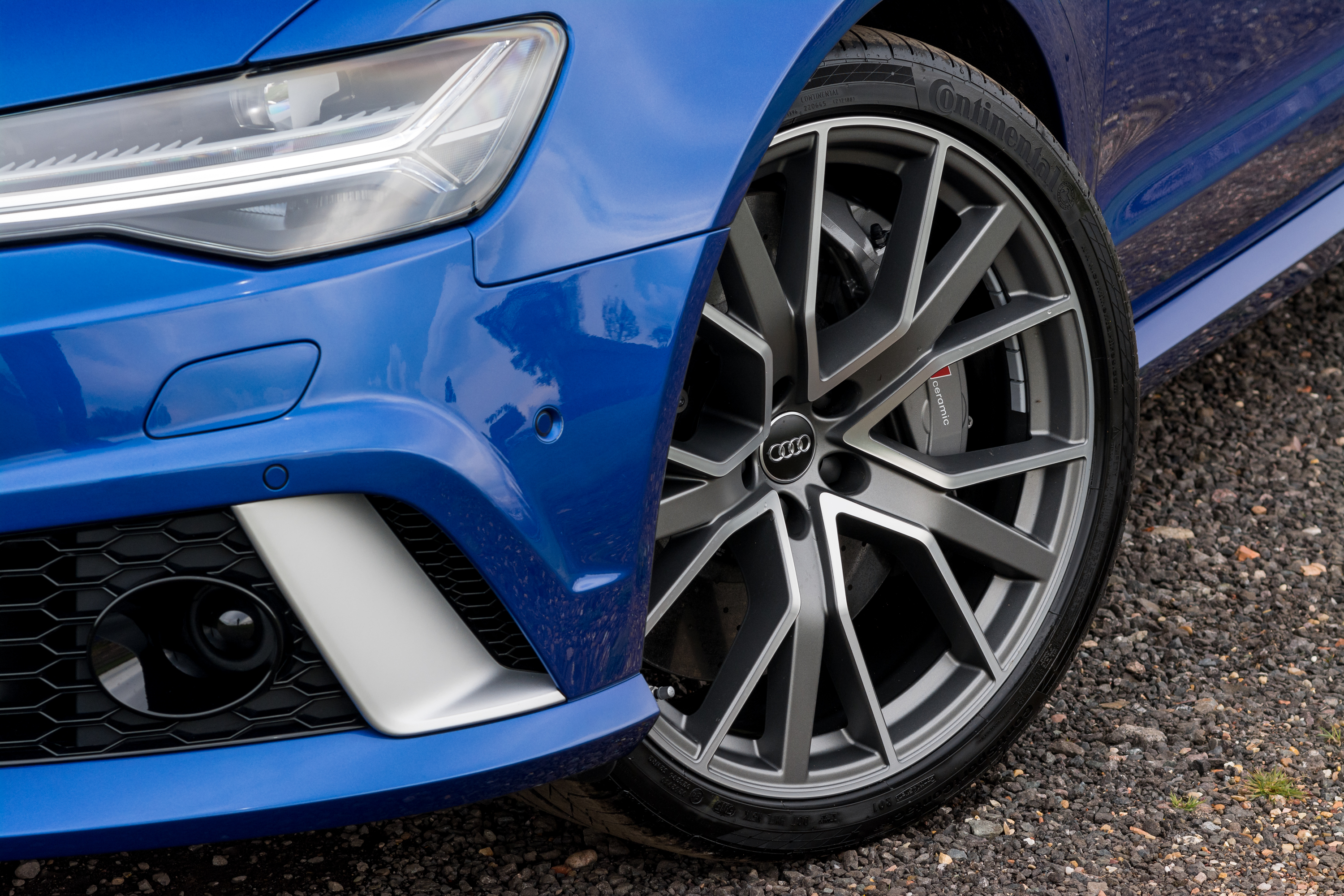 Audi RS6 front wheel