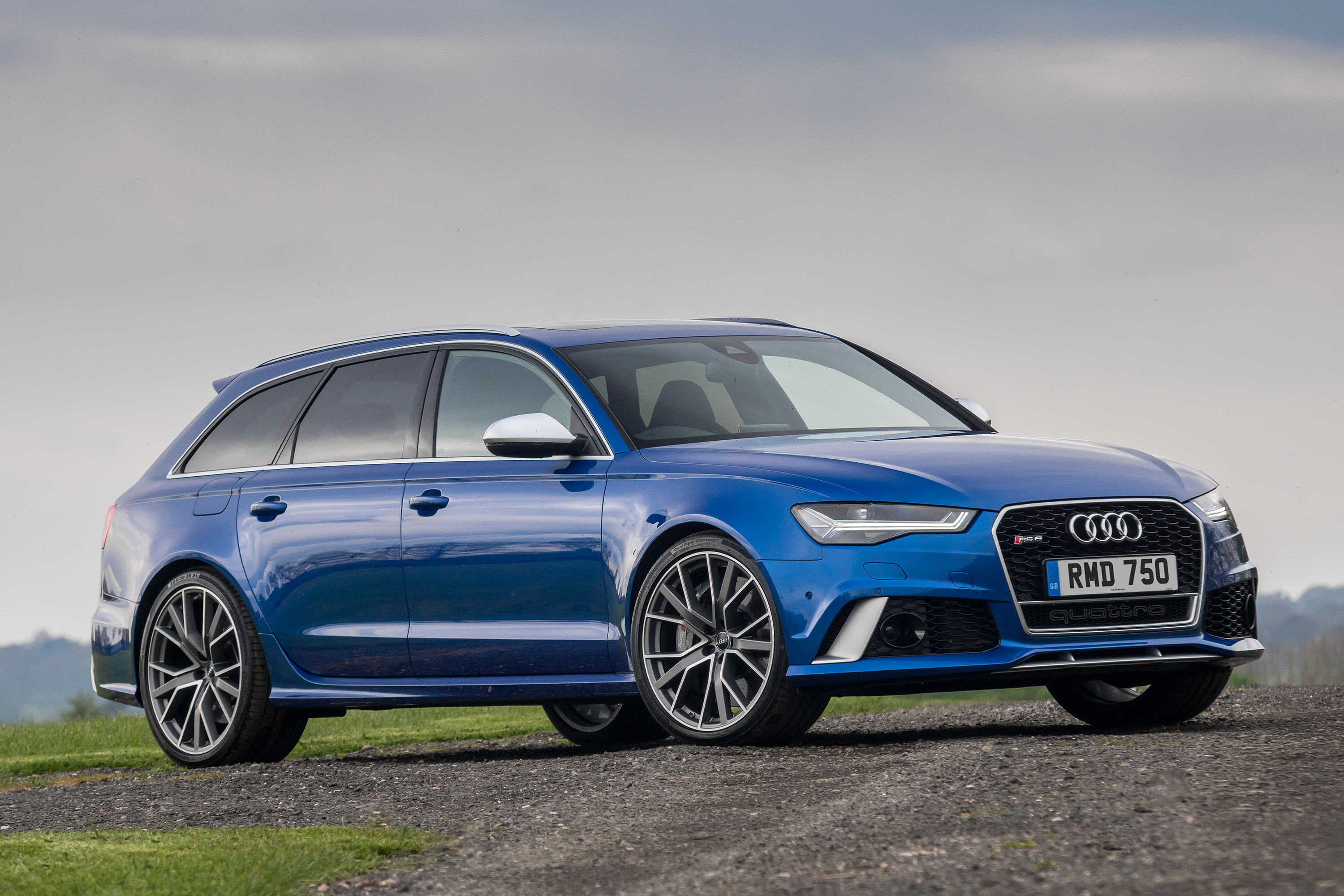 Audi RS6 – front