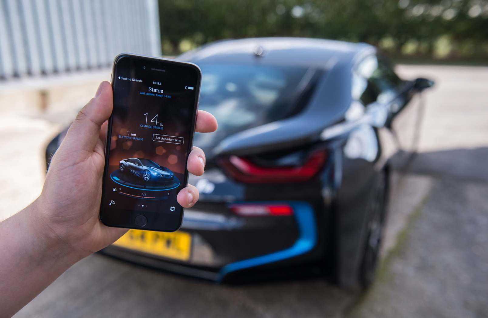 i8