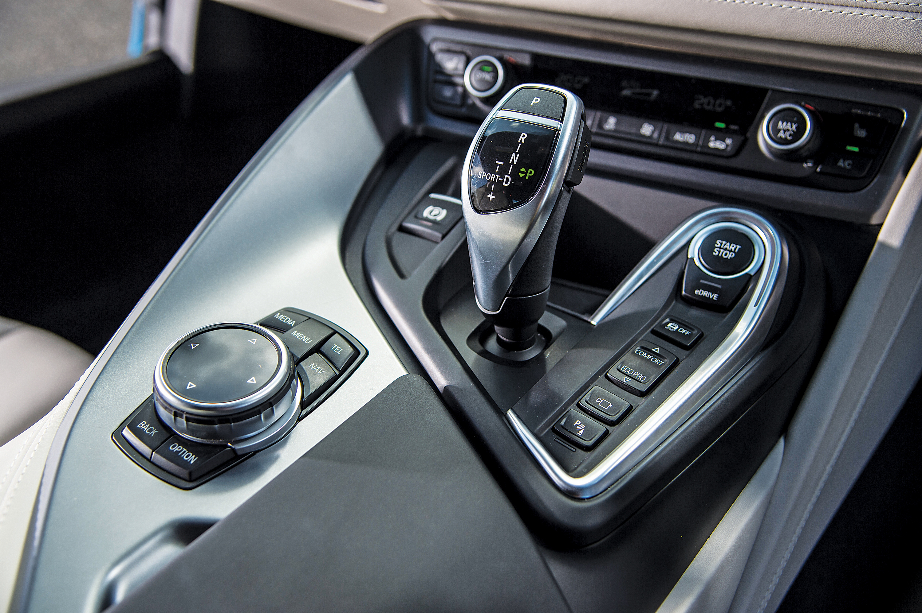BMW i8 gear selector