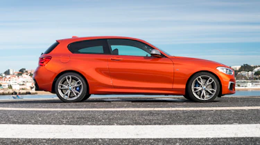 M140i side 2