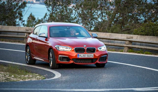 M140i side