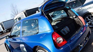 Renault Clio V6