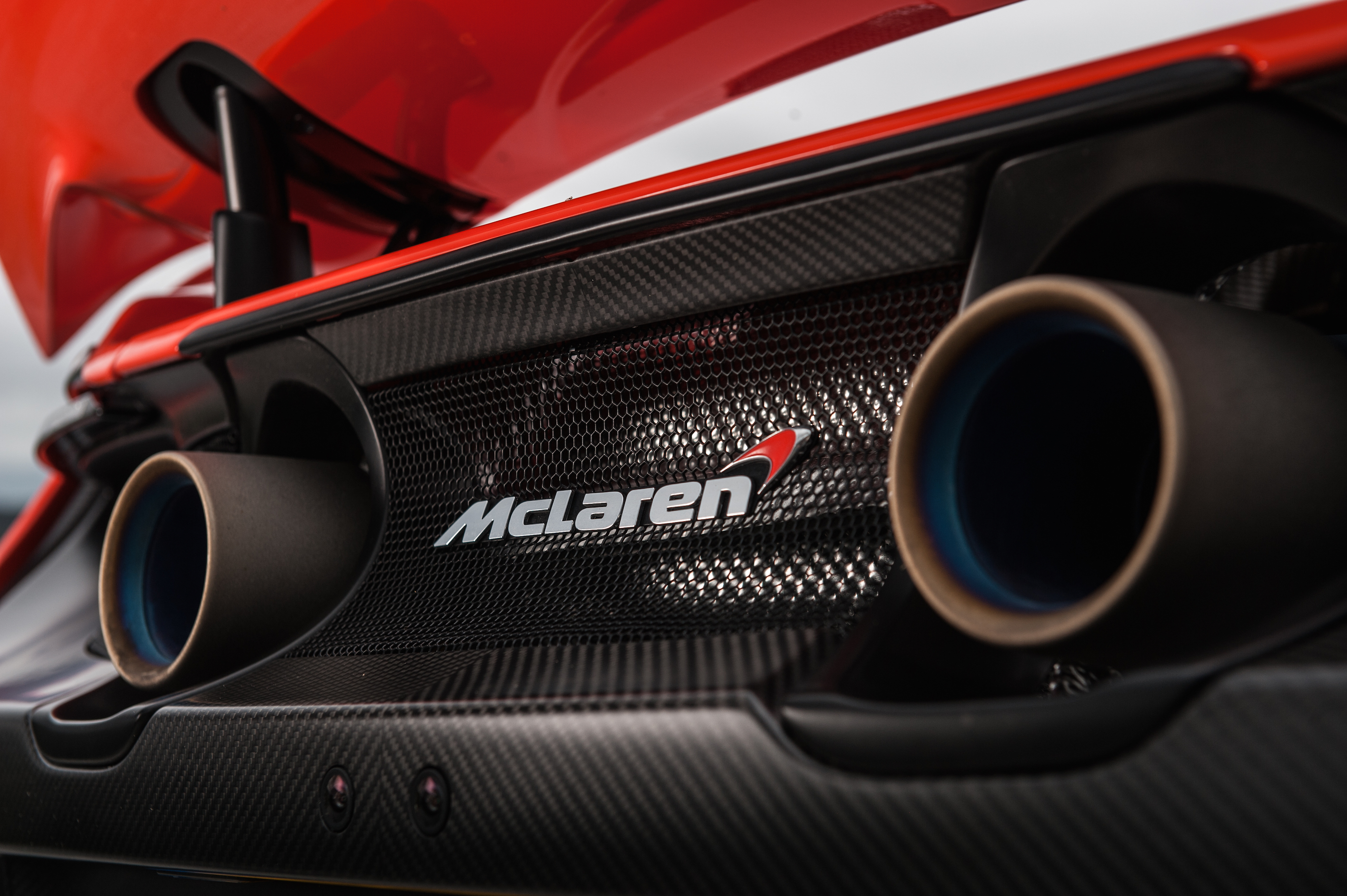 McLaren 675LT exhaust