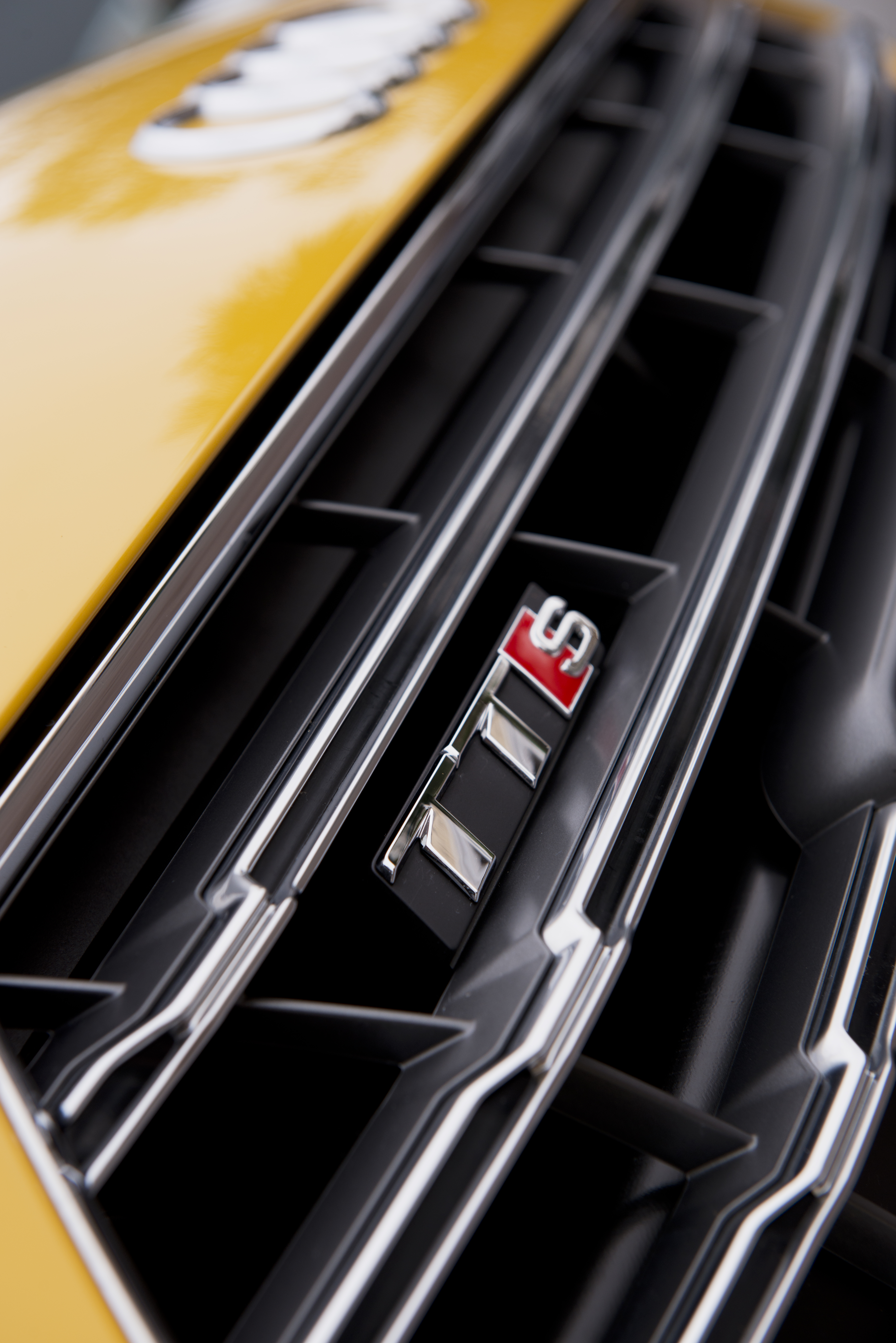 Audi TT S badge