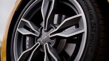 Audi TT S wheel