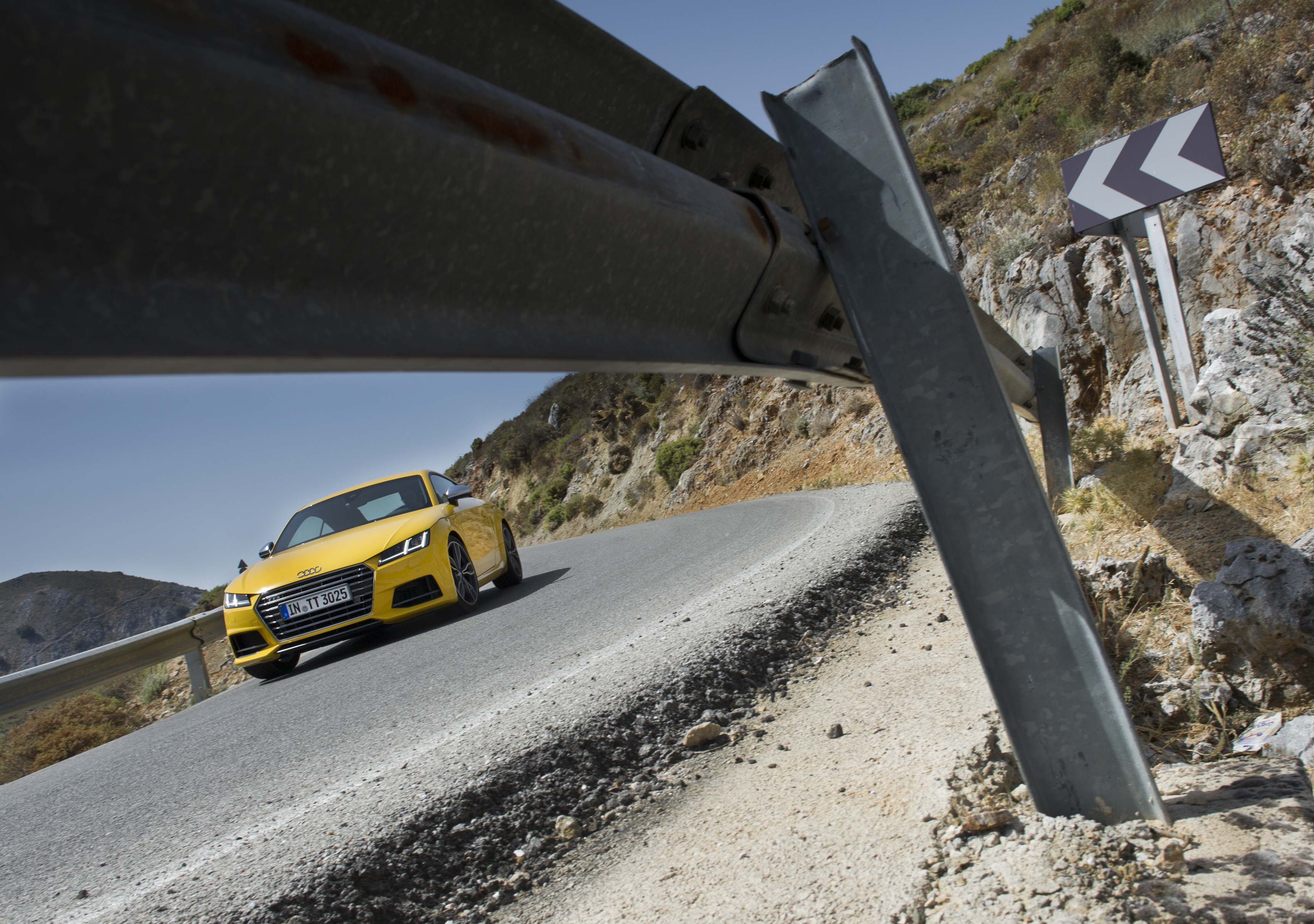 Audi TT S cornering