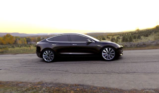 Tesla Model 3 black