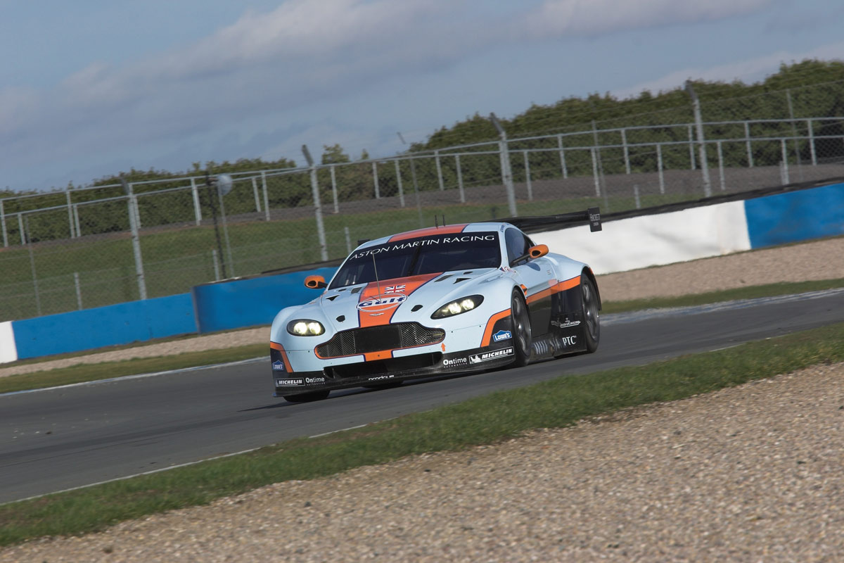 Aston Martin returns to international GT motor sport