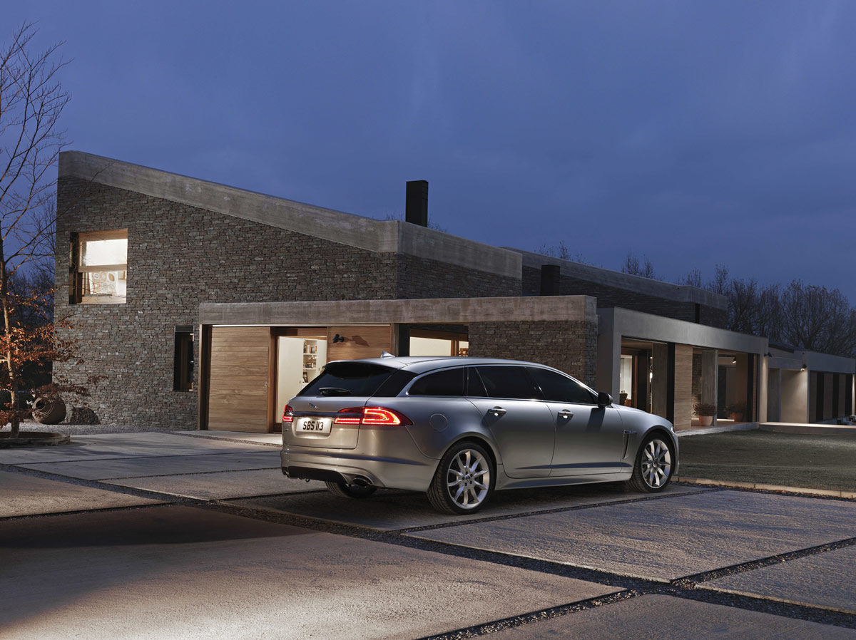 Jaguar XF Sportbrake officially unveiled