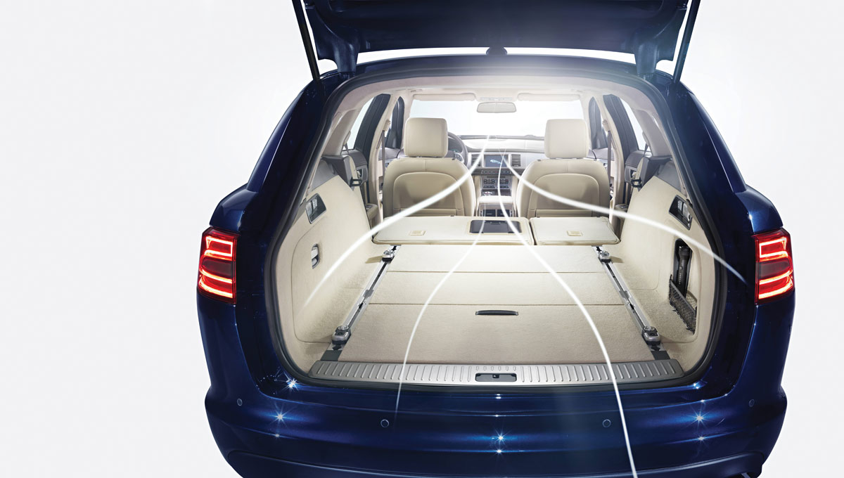 Jaguar XF Sportbrake officially unveiled