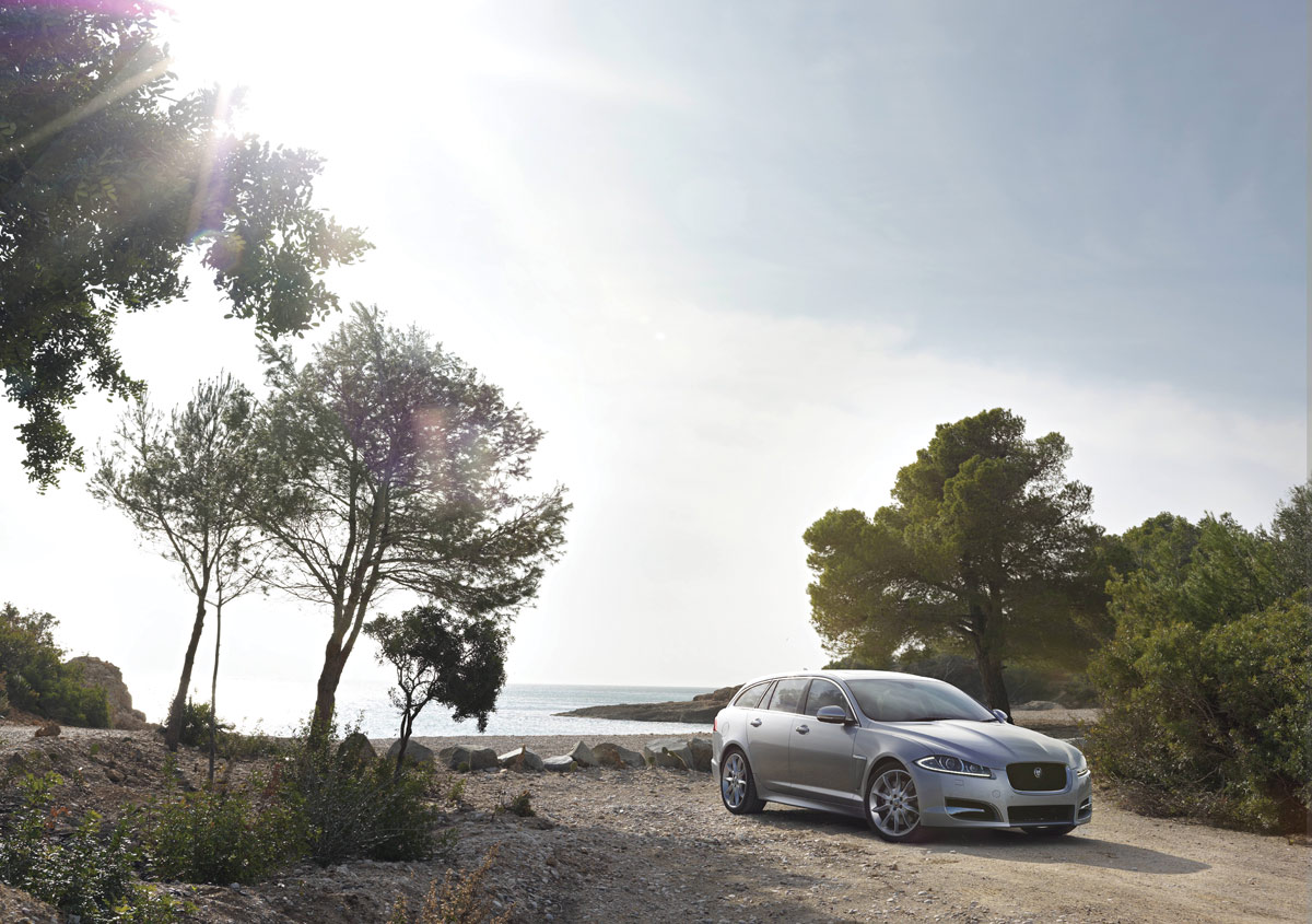 Jaguar XF Sportbrake officially unveiled