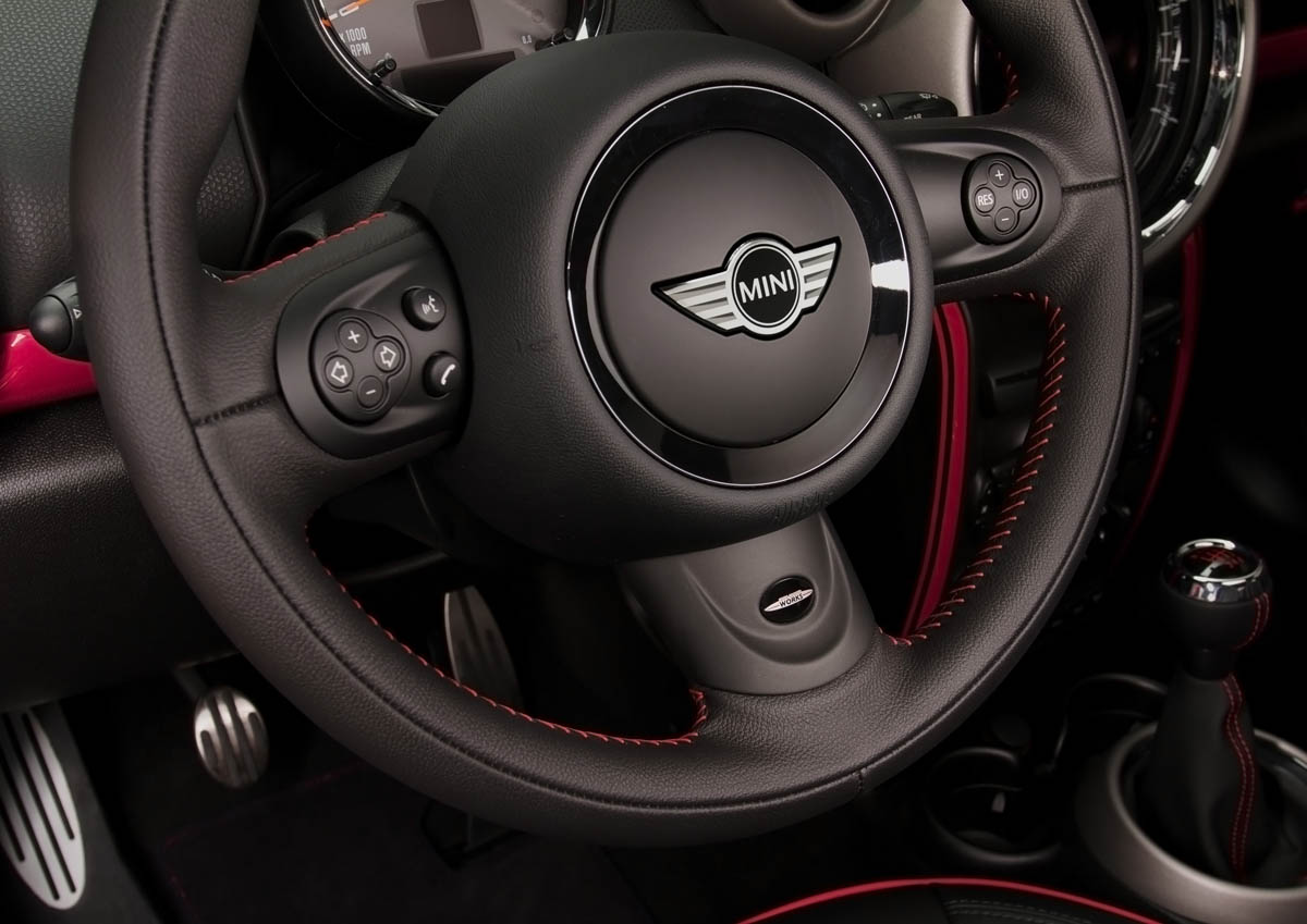 Mini Countryman John Cooper Works steering wheel