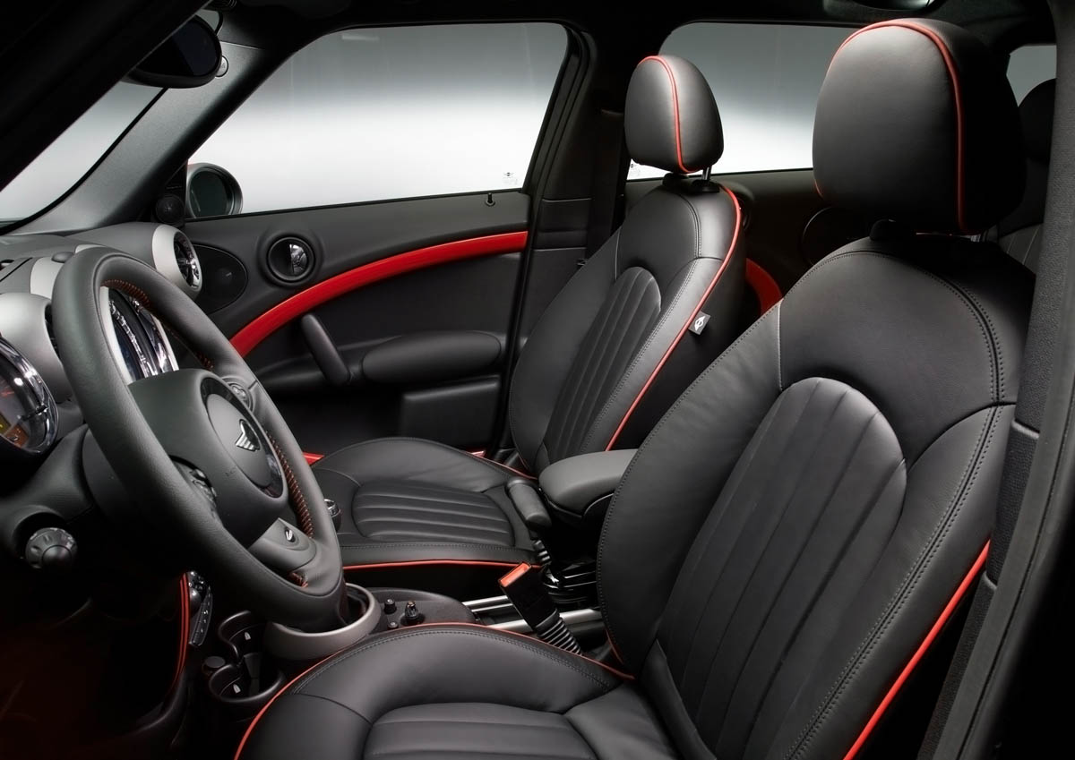 Mini Countryman John Cooper Works front seat