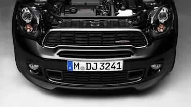 Mini Countryman John Cooper Works engine