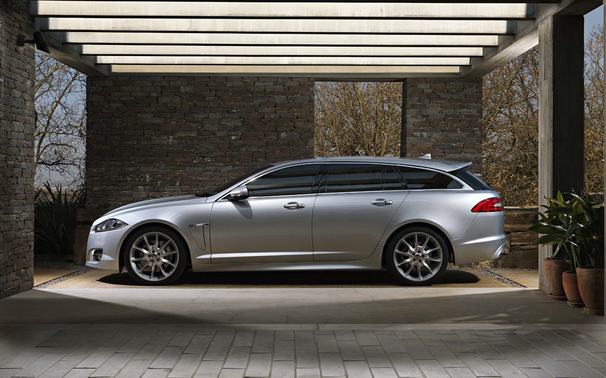 Jaguar XF Sportbrake officially unveiled