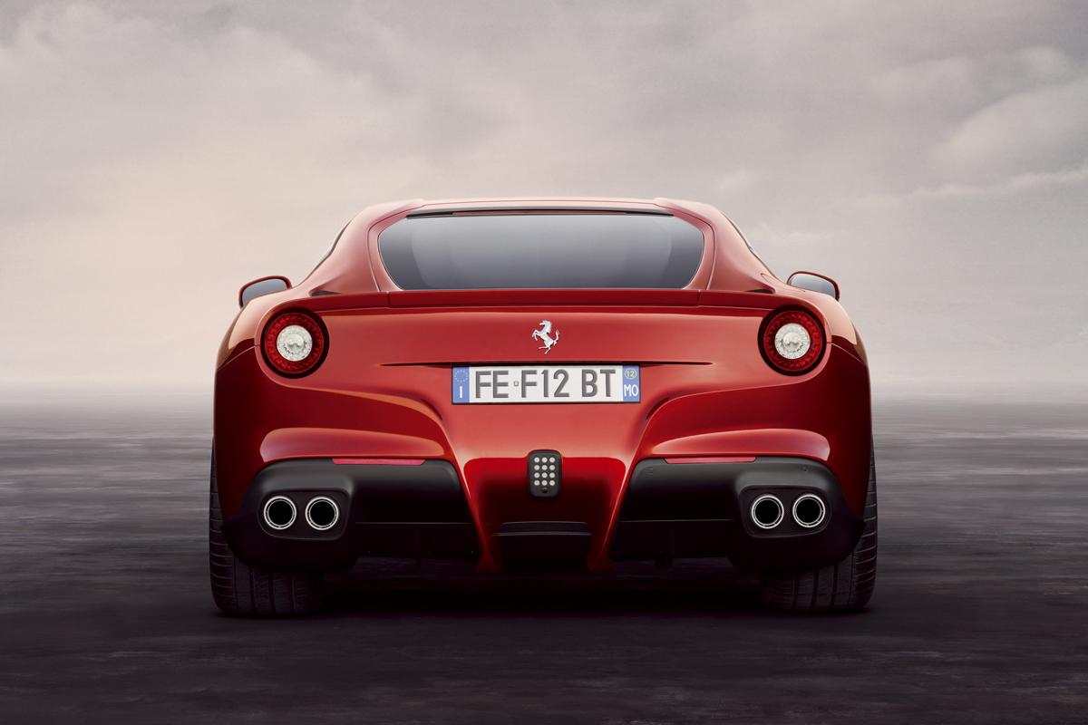 New Ferrari F12 Berlinetta revealed