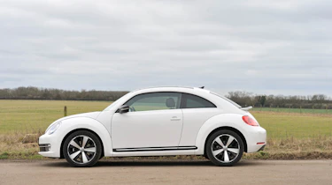 Volkswagen Beetle 1.4 TSI Sport side profile
